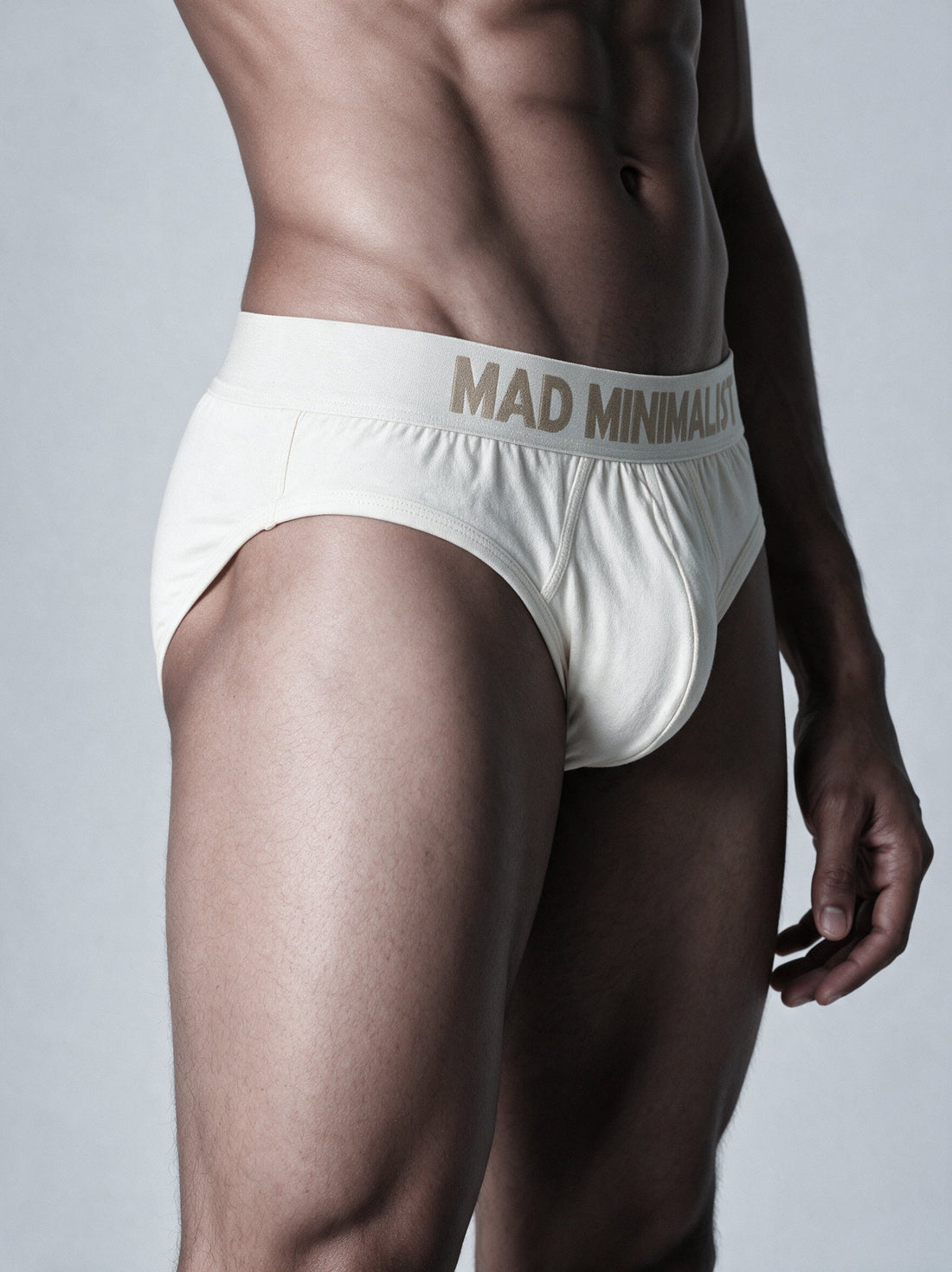 Fit illustration showing the leg grip of no-ride-up cotton boxer briefs